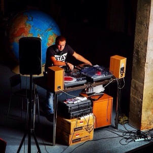 Note at Art. Lebedev Studio (Live) 2013-11-15