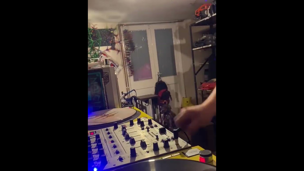 Scratch master. Jungle devotee.ON. THE. DECKS. 🎛️