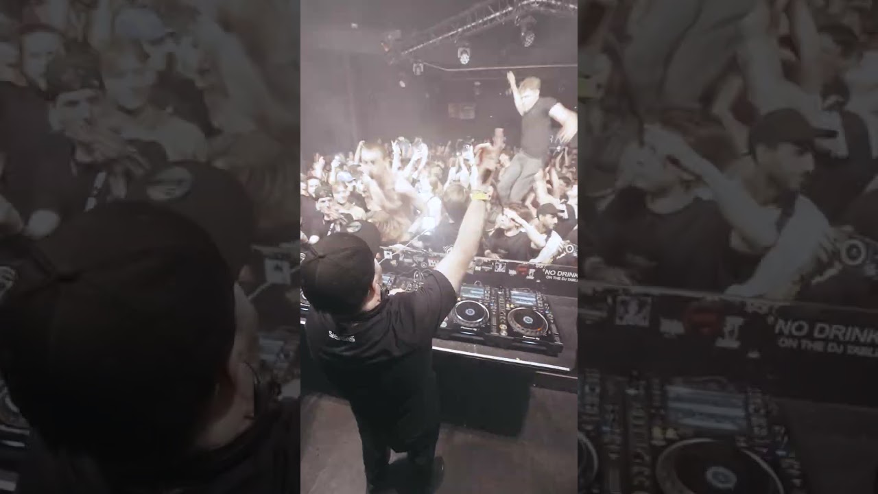 What a crowd @ Underground Waves 🌊👀