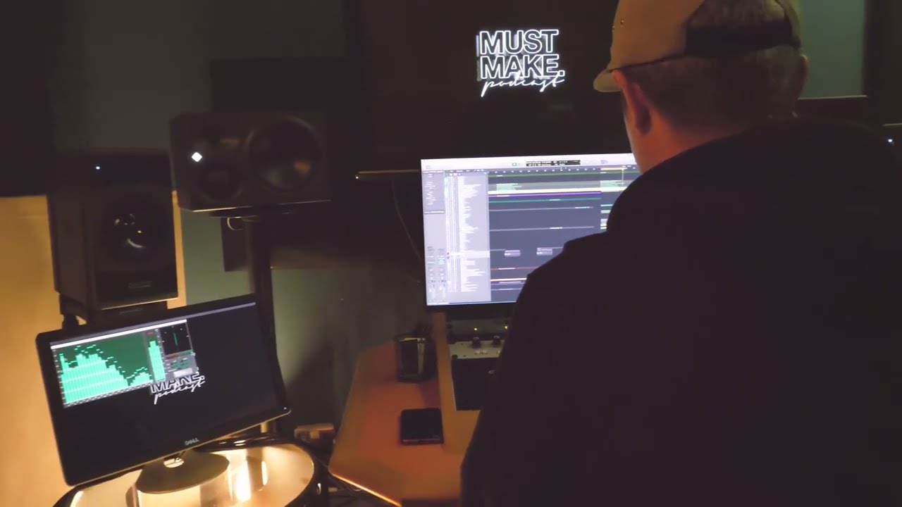 Workforce - Observer // STUDIO VIDEO